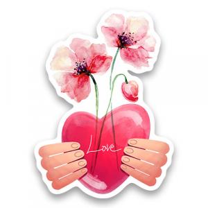 Сердце с цветами в руках