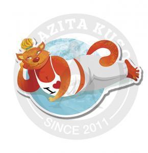 Пухлая кошка занимается йогой