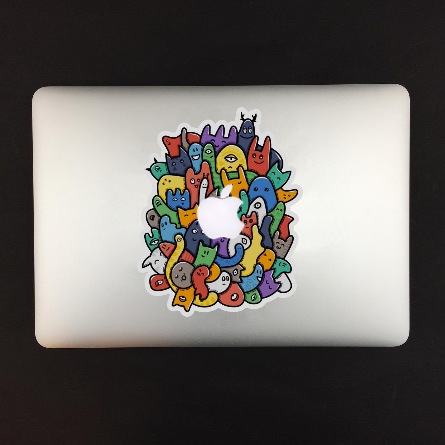 Наклейка на MacBook &laquo;Дудло-монстрики&raquo;